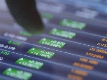 受资助贫困生家中豪华装修背后的故事，学校回应与深度解读